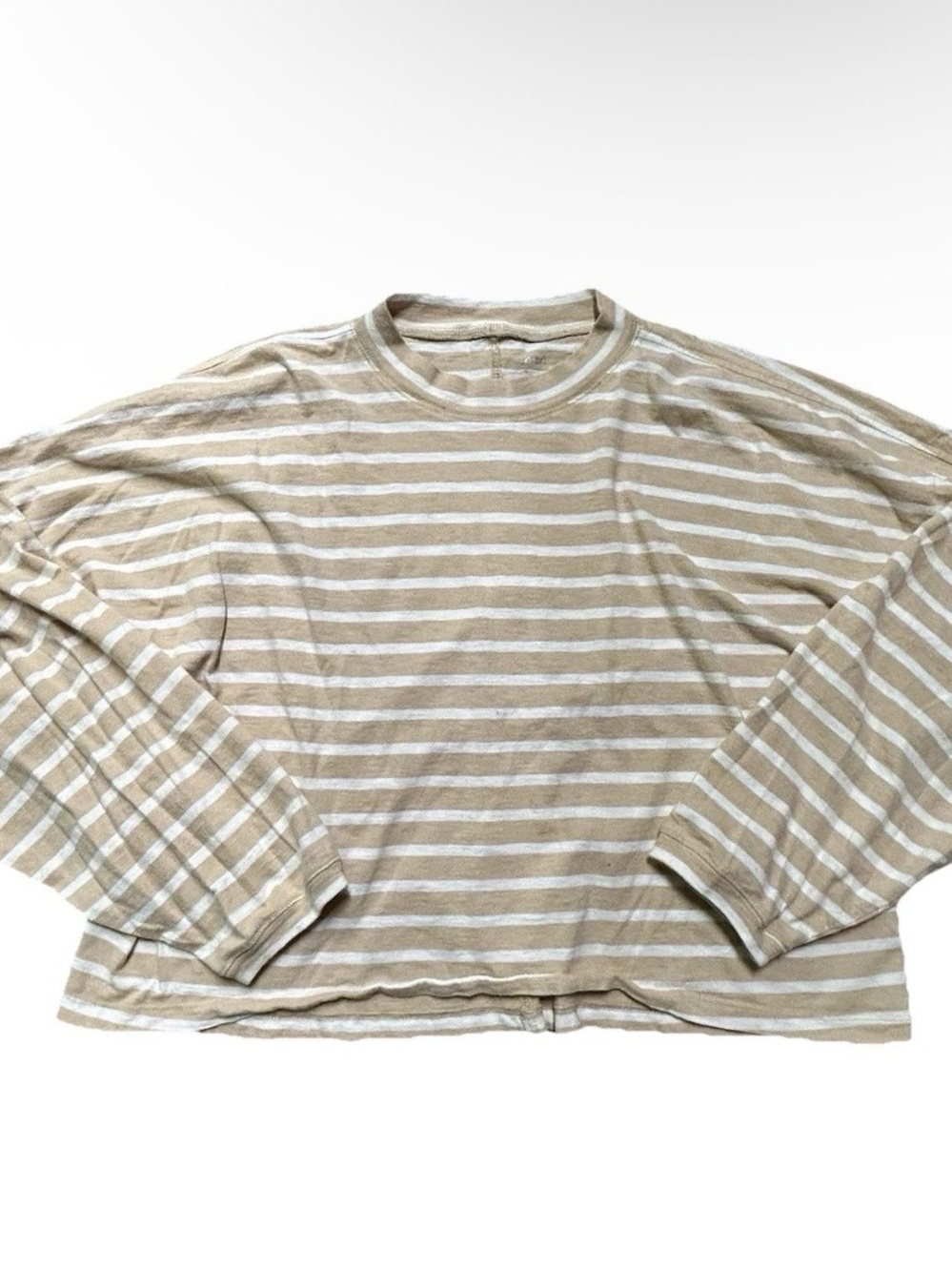 Women’s Aerie White Beige Striped Long Sleeve Cropped Shirt Size Large - Picture 1 of 3